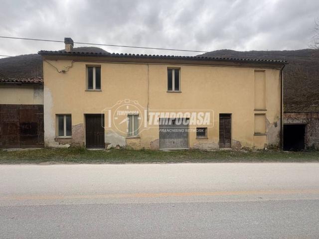 Villa Indipendente in vendita a Trocchetti, Marche
