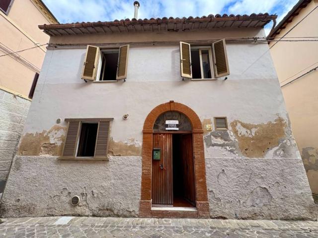 Villa Indipendente in vendita a Piano, Marche