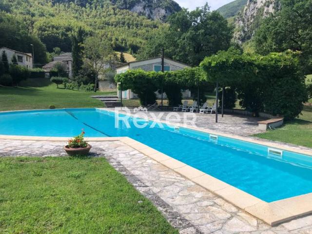 Villa Indipendente in vendita a Marche, Ancona