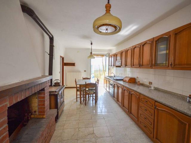 Villa Indipendente in vendita a Colonnetta, Fabro