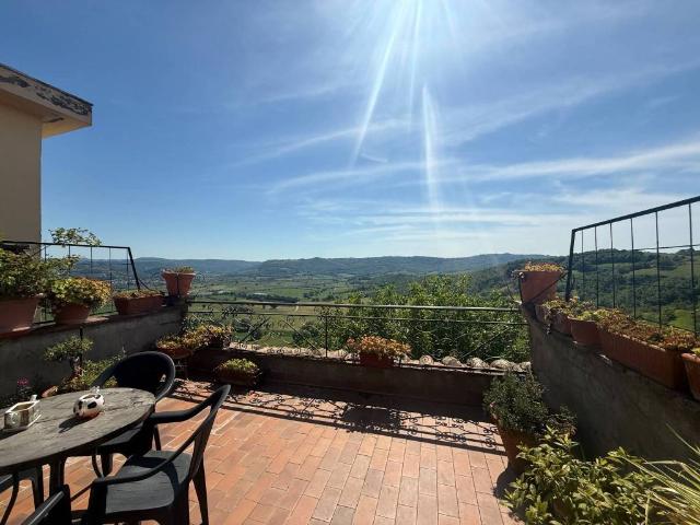 Villa Indipendente in vendita a Fabro, Umbria