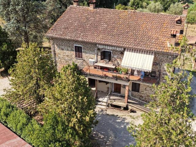 Villa Indipendente in vendita a Fabro, Umbria