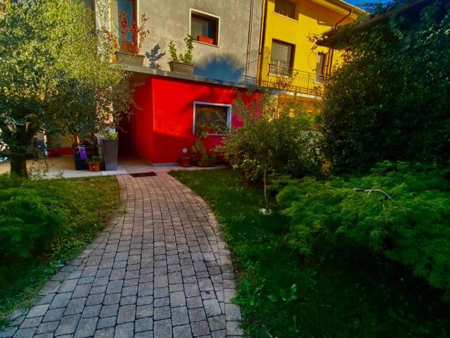 Villa Indipendente in vendita a Ronchis, Faedis / Fojda