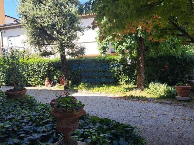 Villa Indipendente in vendita a Quartiere Centro Sud, Faenza
