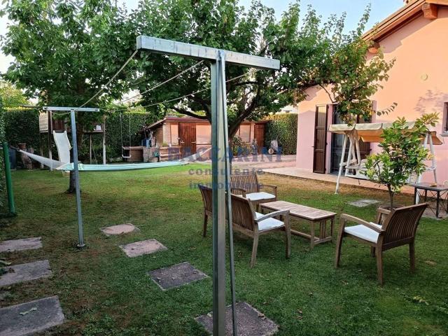 Villa Indipendente in vendita a Lugaccio, Faenza