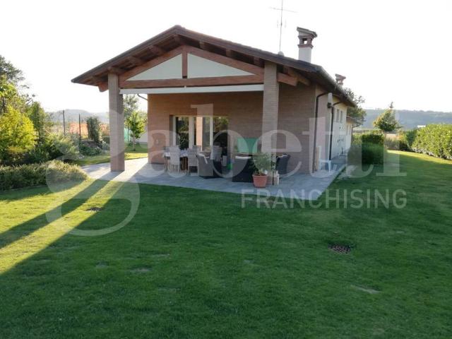Villa Indipendente in vendita a Unione della Romagna Faentina, Faenza