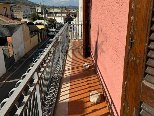 Villa Indipendente in vendita a Falciano Del Massico, Campania