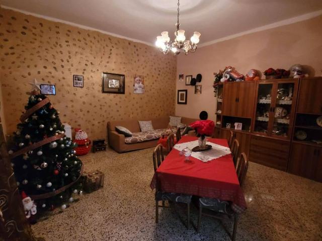 Villa Indipendente in vendita a Falciano Del Massico, Campania