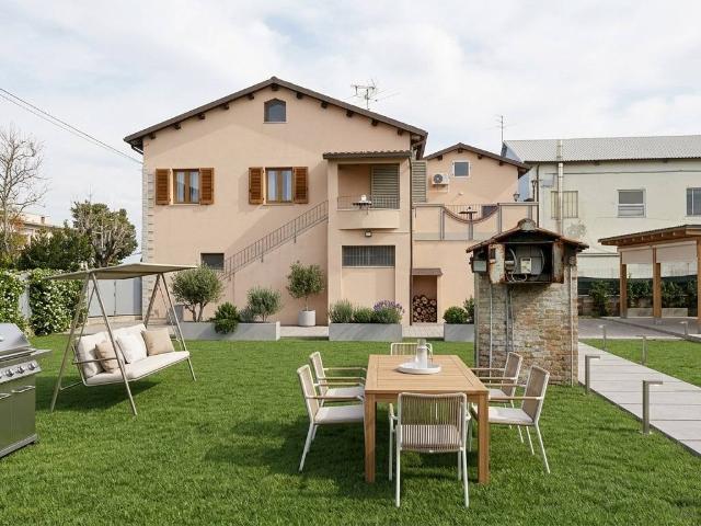 Villa Indipendente in vendita a Case UNRRA, Marche