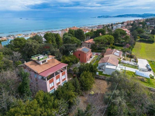 Villa Indipendente in vendita a Marche, Ancona