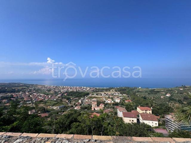 Villa Indipendente in vendita a Calabria, Catanzaro