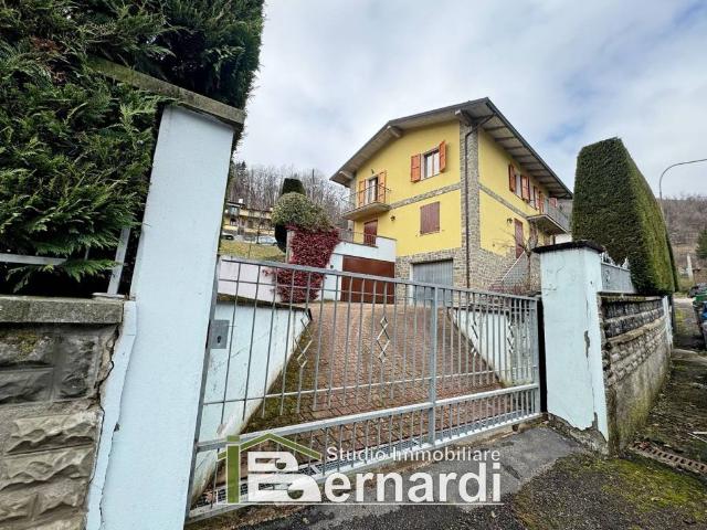Villa Indipendente in vendita a Unione dei comuni del Frignano, Fanano