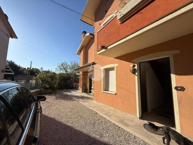Villa Indipendente in vendita a Cannelle, Marche