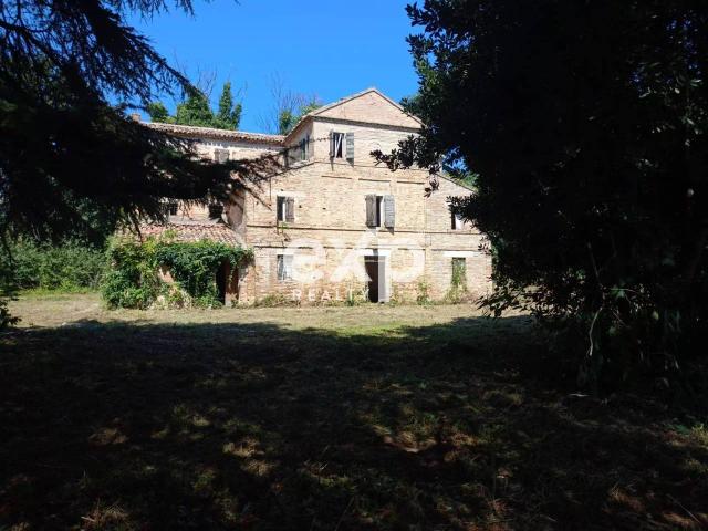 Villa Indipendente in vendita a Trave, Fano