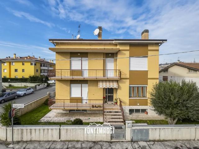Villa Indipendente in vendita a Marche, Pesaro E Urbino