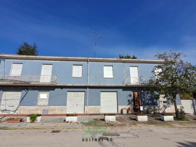 Villa Indipendente in vendita a Carignano, Marche