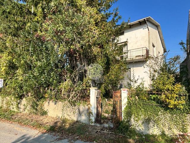 Villa Indipendente in vendita a Fenile, Marche