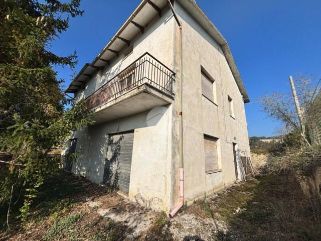 Villa Indipendente in vendita a Fenile, Marche