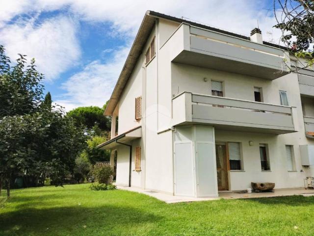 Villa Indipendente in vendita a Ponte Metauro, Marche