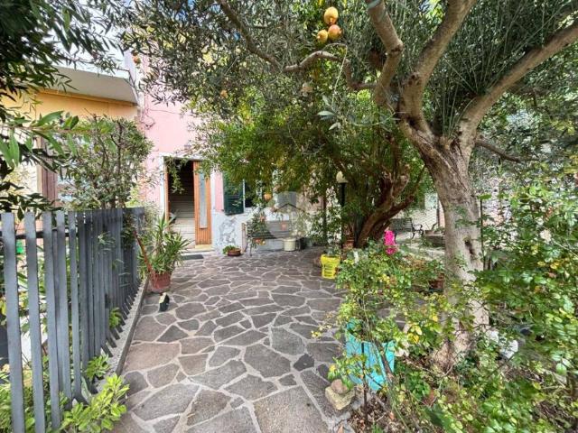 Villa Indipendente in vendita a Fenile, Marche
