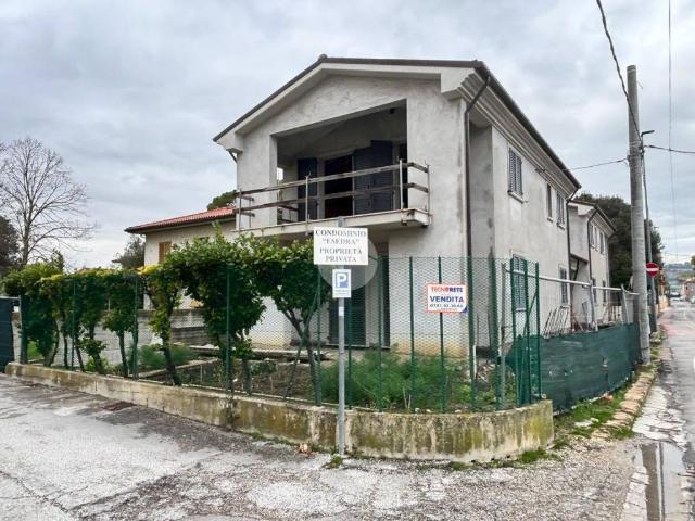 Villa Indipendente in vendita a Marche, Pesaro E Urbino