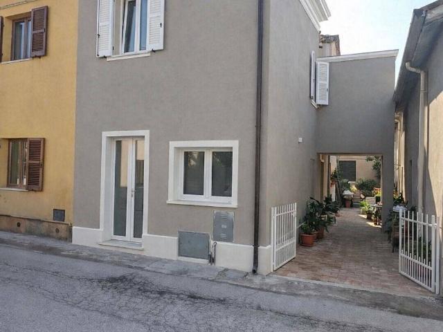 Villa Indipendente in vendita a Marche, Pesaro E Urbino