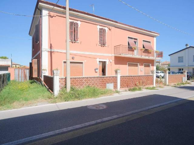 Villa Indipendente in vendita a Fano 2, Marche