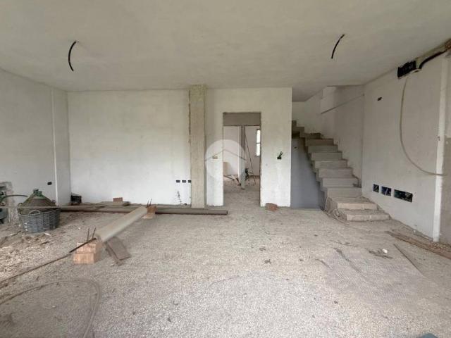 Villa Indipendente in vendita a Sant'Egidio, Marche
