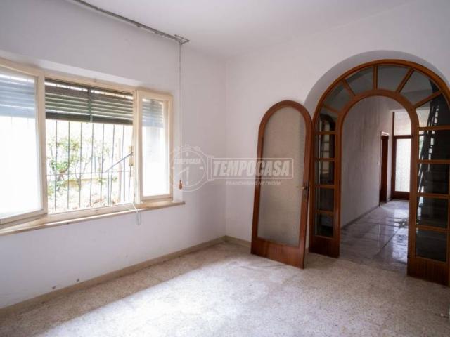 Villa Indipendente in vendita a San Lazzaro, Marche