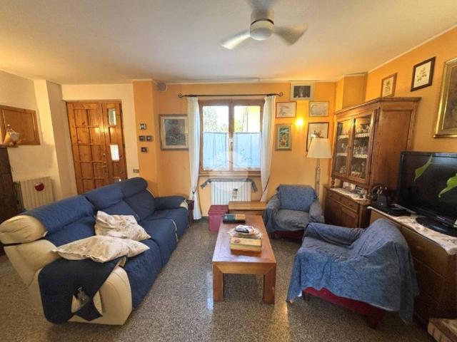 Villa Indipendente in vendita a Paleotta, Marche