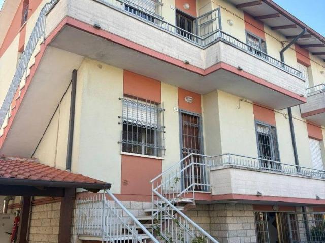 Villa Indipendente in vendita a Rosciano, Marche