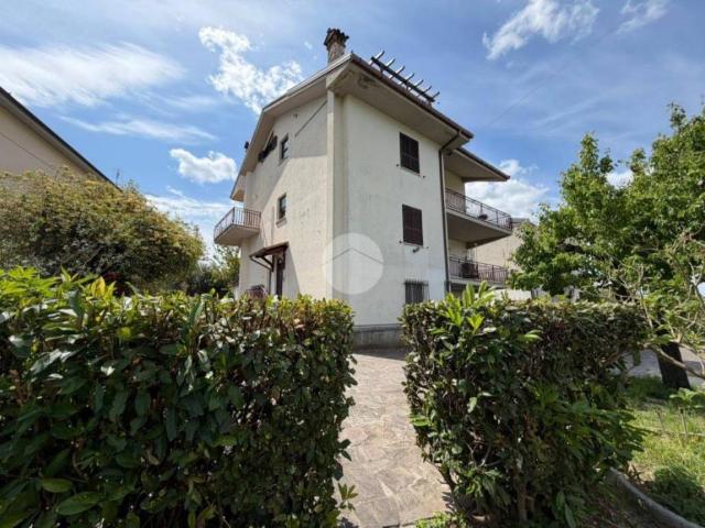 Villa Indipendente in vendita a Fara Sabina, Lazio