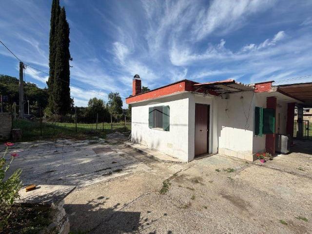 Villa Indipendente in vendita a Borgo Quinzio, Fara in Sabina
