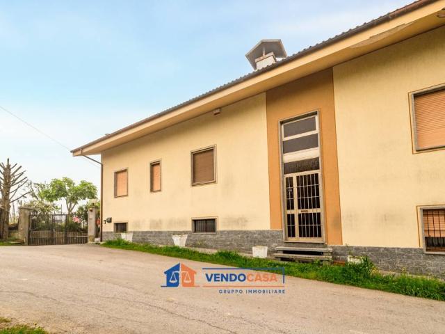 Villa Indipendente in vendita a Piemonte, Cuneo