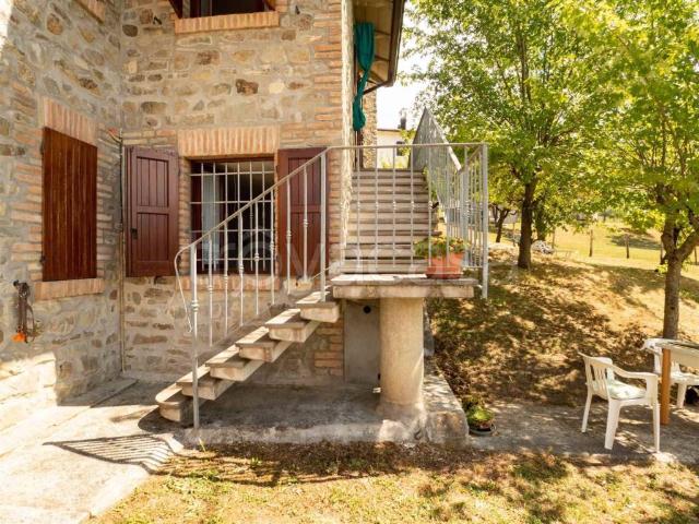 Villa Indipendente in vendita a Montefiorino, Modena