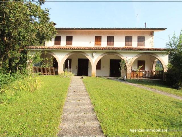 Villa Indipendente in vendita a Farra Di Soligo, Veneto