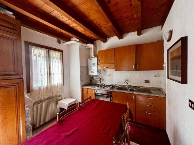 Villa Indipendente in vendita a Farra Di Soligo, Veneto