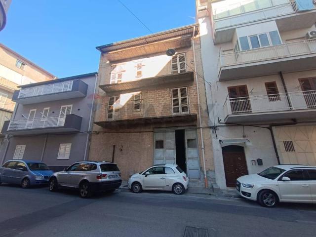 Villa Indipendente in vendita a Favara, Sicilia