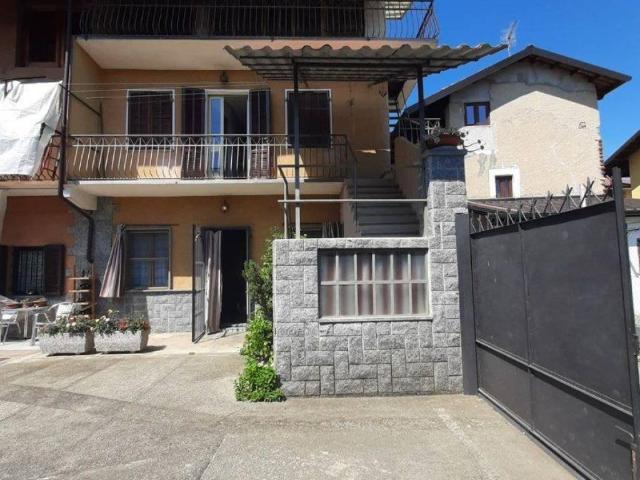 Villa Indipendente in vendita a Feletto, Torino