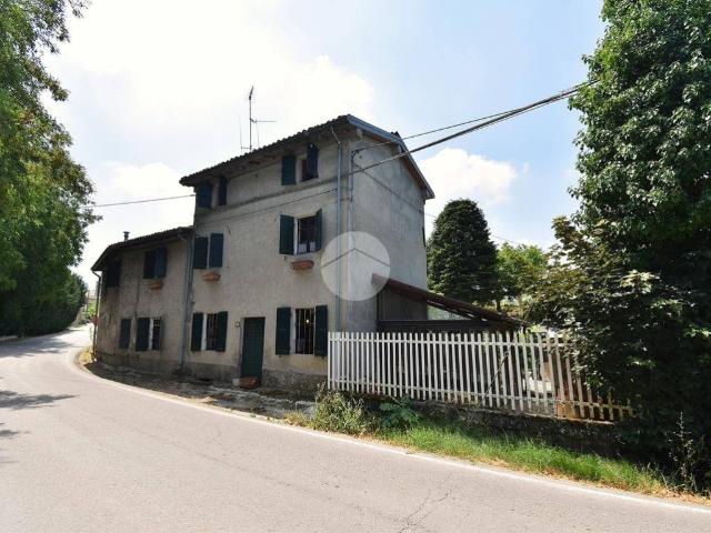 Villa Indipendente in vendita a Felino, Reggio Emilia