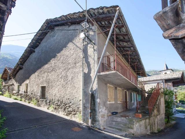 Villa Indipendente in vendita a Fenis, Aosta