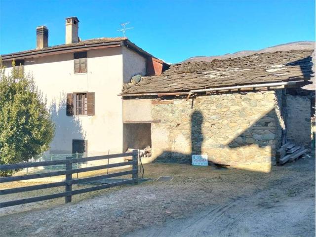 Villa Indipendente in vendita a Fenis, Aosta