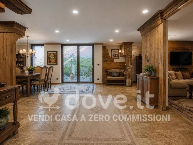 Villa Indipendente in vendita a Fenis, Aosta