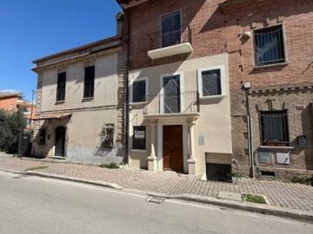Villa Indipendente in vendita a Sant'Agata, Ferentino