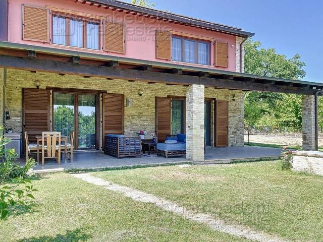 Villa Schiera in vendita a Marche, Pesaro E Urbino