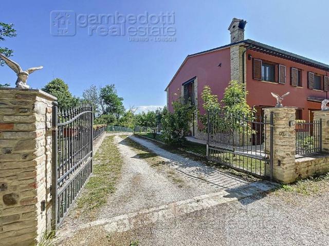 Villa Schiera in vendita a Marche, Pesaro E Urbino