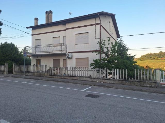 Villa Indipendente in vendita a Ponte Ete, Marche