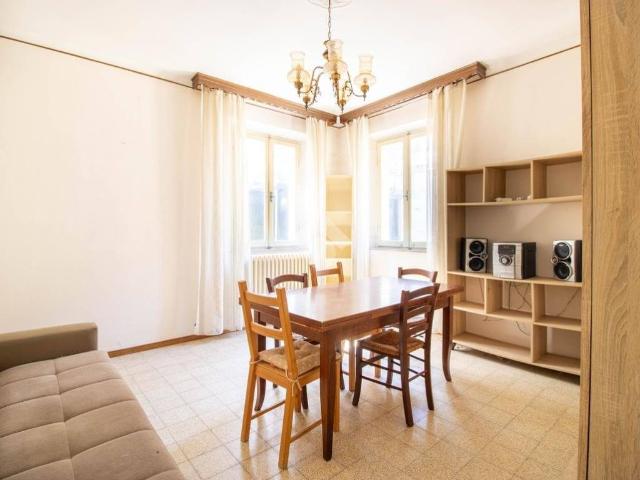 Villa Indipendente in vendita a Rione Murato, Marche