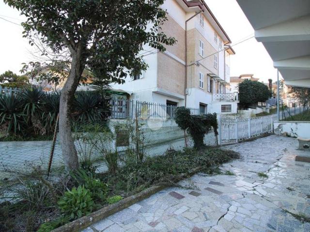 Villa Indipendente in vendita a Ponte Ete, Marche