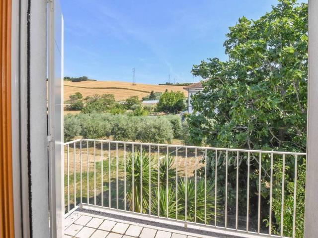 Villa Indipendente in vendita a Marche, Fermo